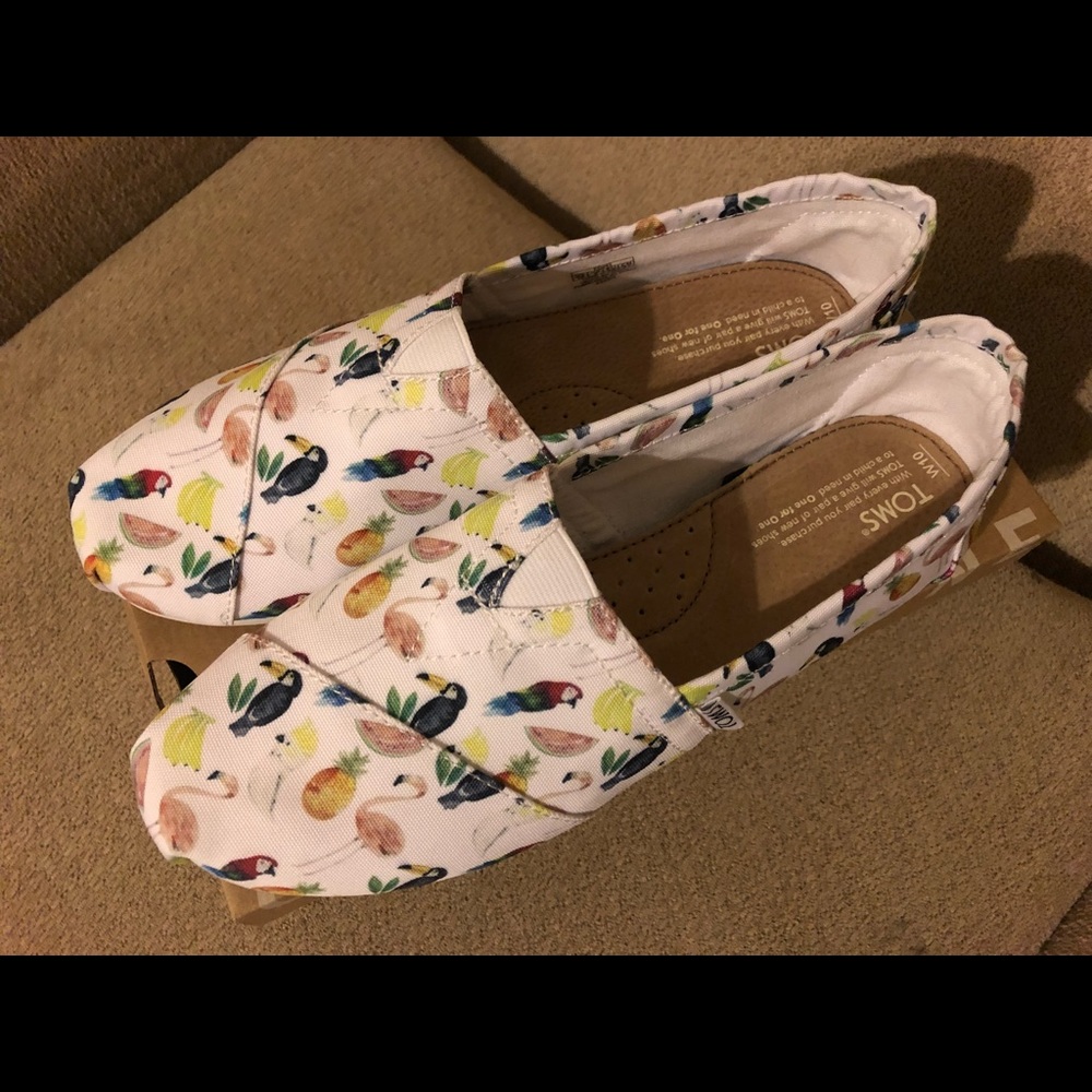 Toms