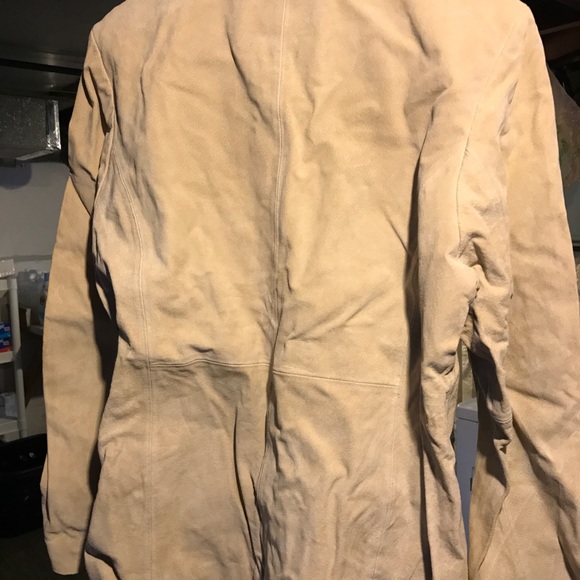 Blazer - Picture 2 of 2