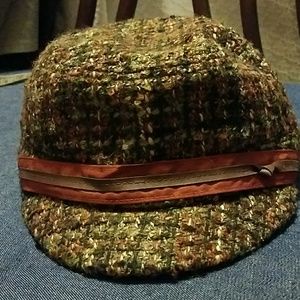 Tweed fall cap