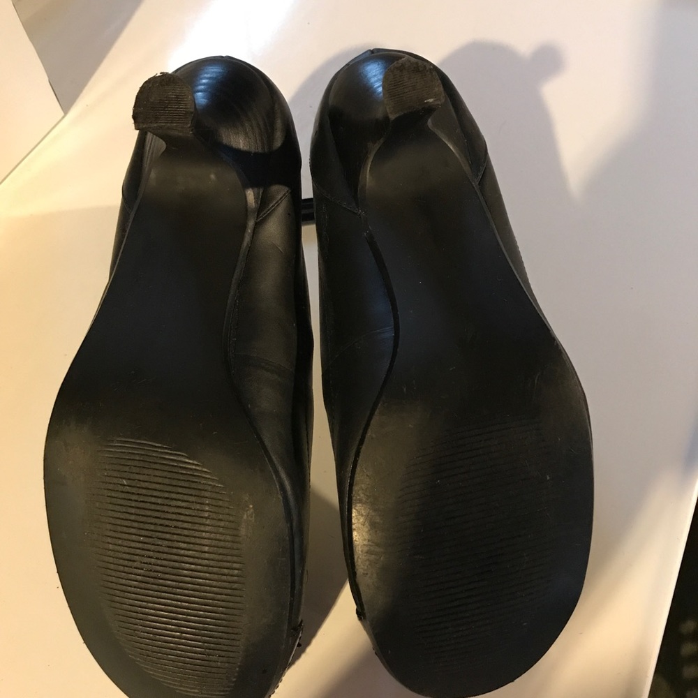 Pumps - Picture 4 of 4