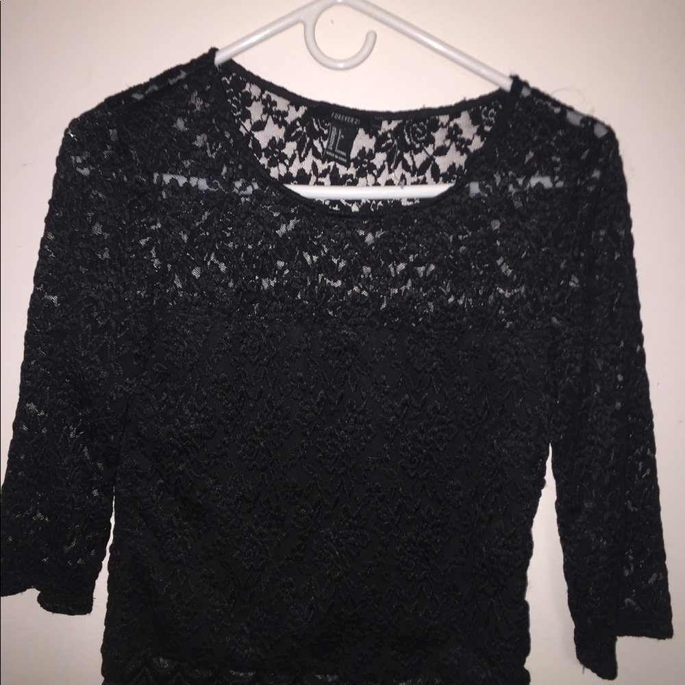Crop lace top