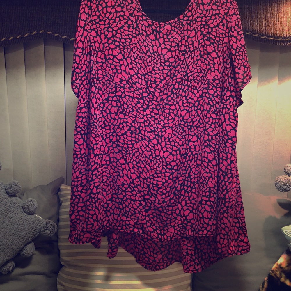 Hi-Low Zippered top!