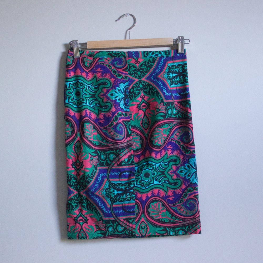 Colorful Mini Skirt - Picture 2 of 3