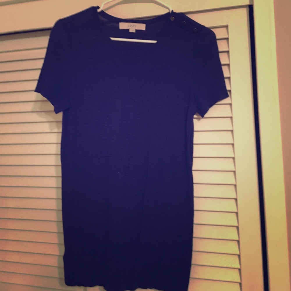 Short sleeved deep purple/blue sweater