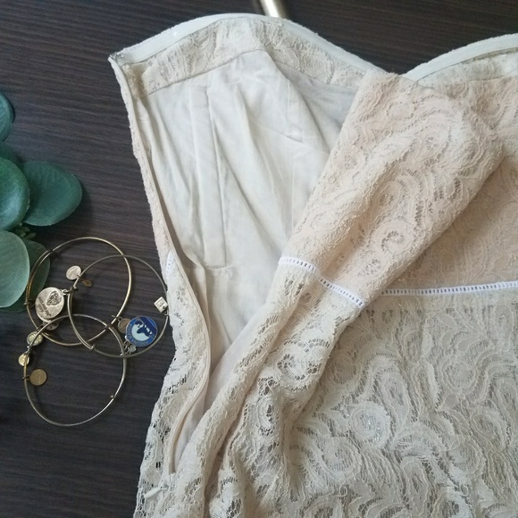 UO Kimchi Blue strapless lace dress - Picture 4 of 7