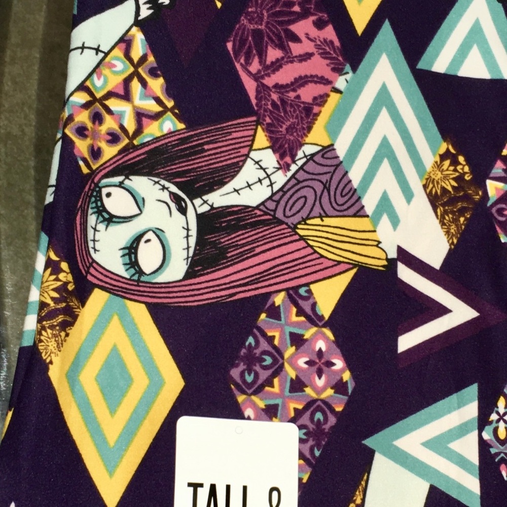 TC Sally NBC LulaRoe Leggings