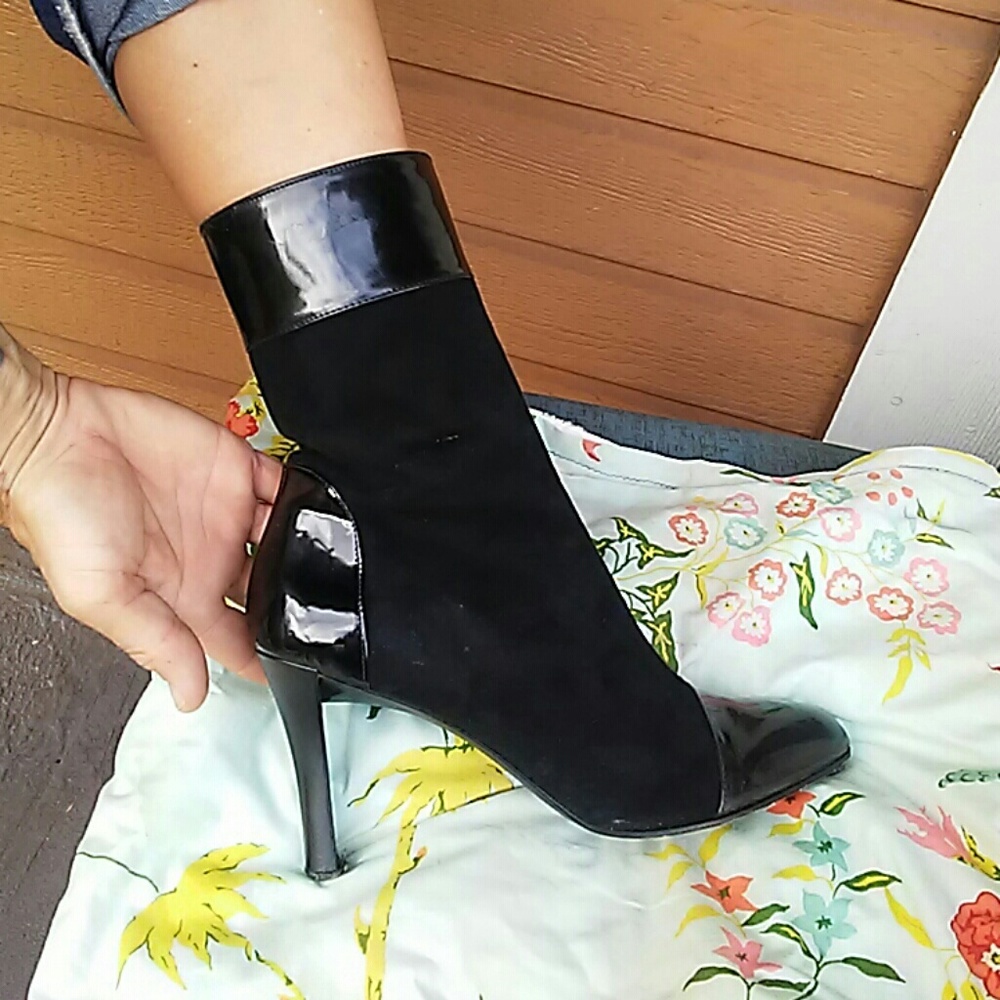 Charles Jourdan Parisian suede boot circa 1990