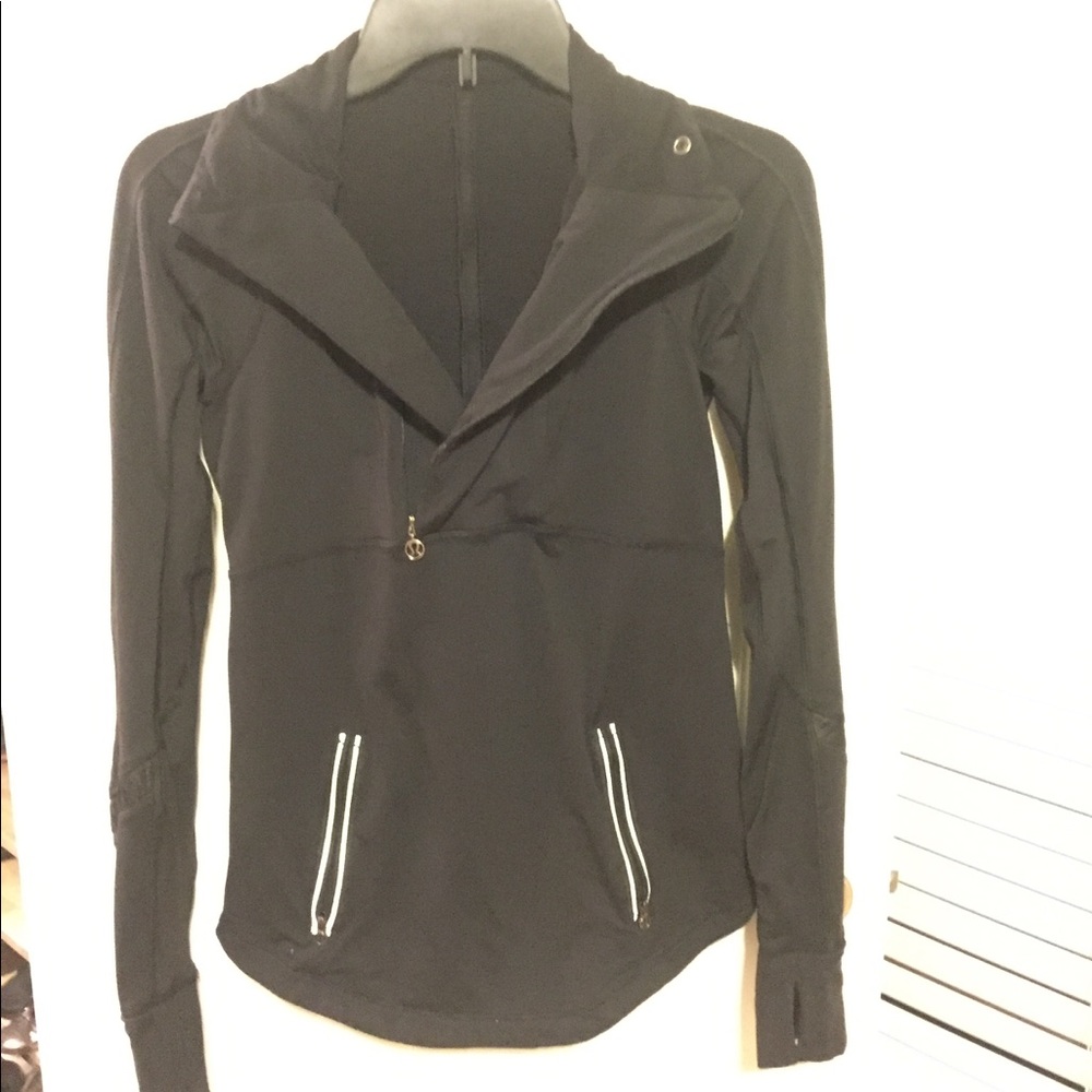 Lululemon black pullover