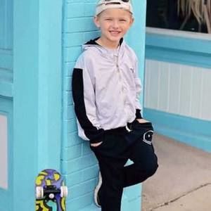 Meet your Posher, Petr