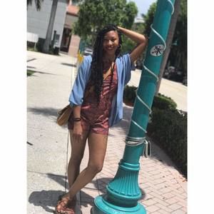 Meet your Posher, Karahn