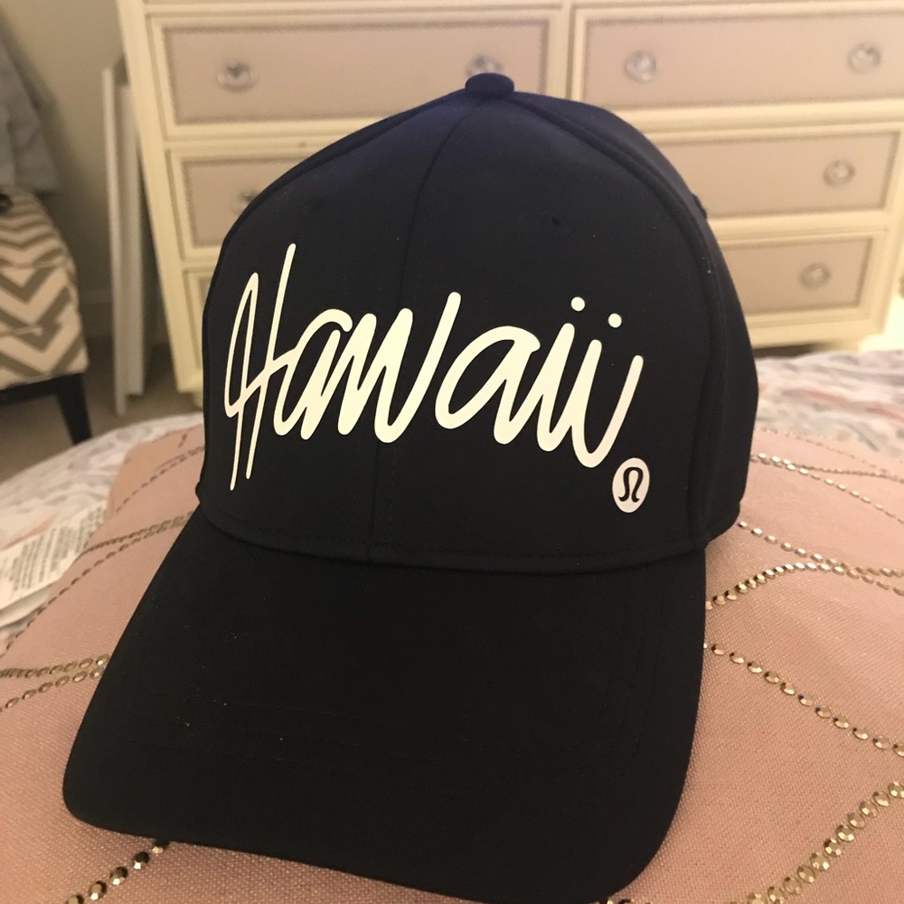 Lululemon hat shipped from Hawaii
