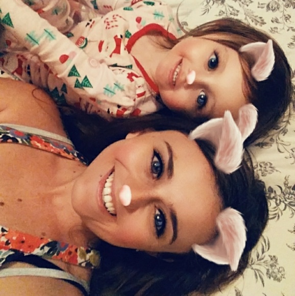 🎉🌸Posh Ambassador🌸🎉 - Picture 3 of 3