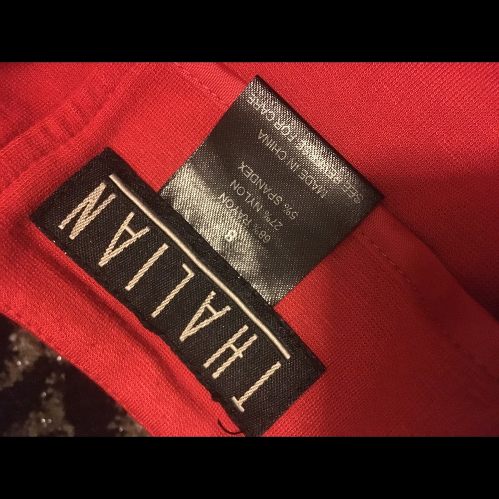 RED SHORT PENCIL SKIRT - Picture 6 of 6