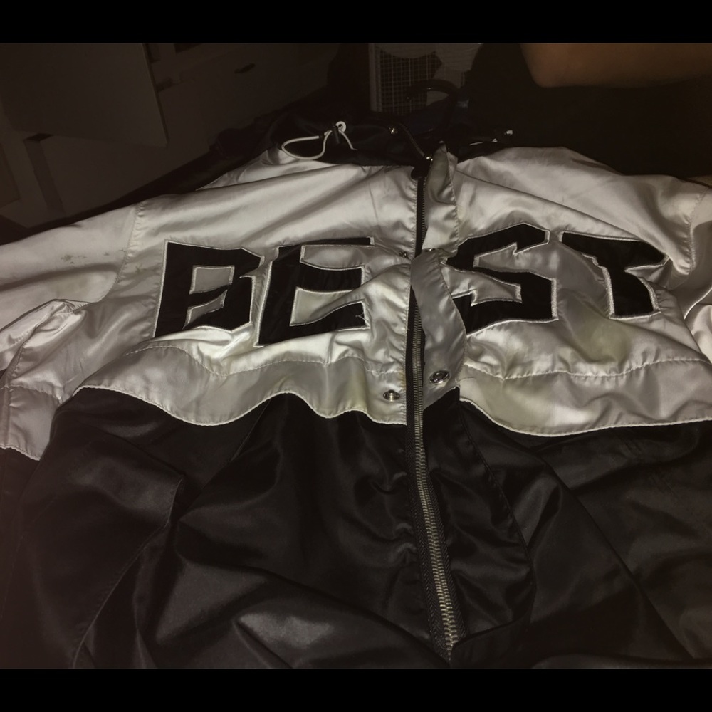 Breezy Excursion Reflective Jacket
