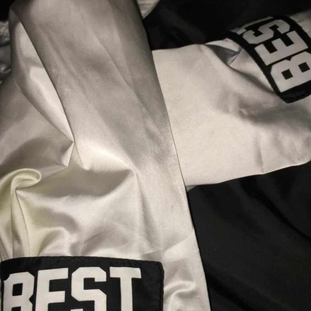 Breezy Excursion Reflective Jacket - Picture 4 of 6