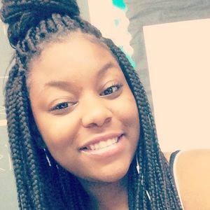 Meet your Posher, Kenyetta