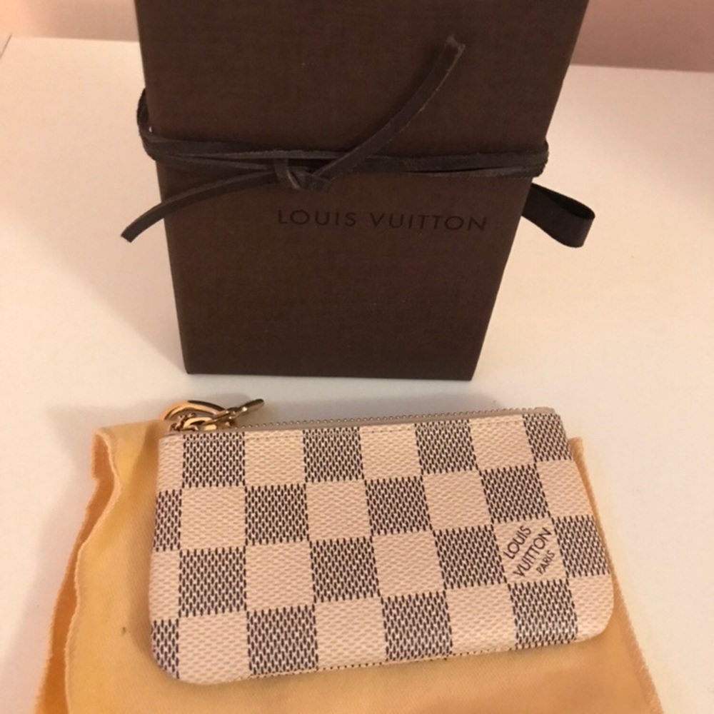 AUTHENTIC Louis Vuitton Key Pouch