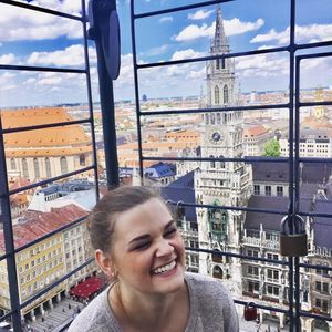 Meet your Posher, Savannah