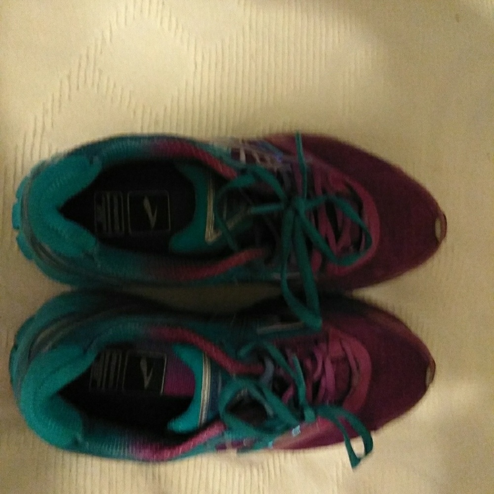 Brooks GTS 14
