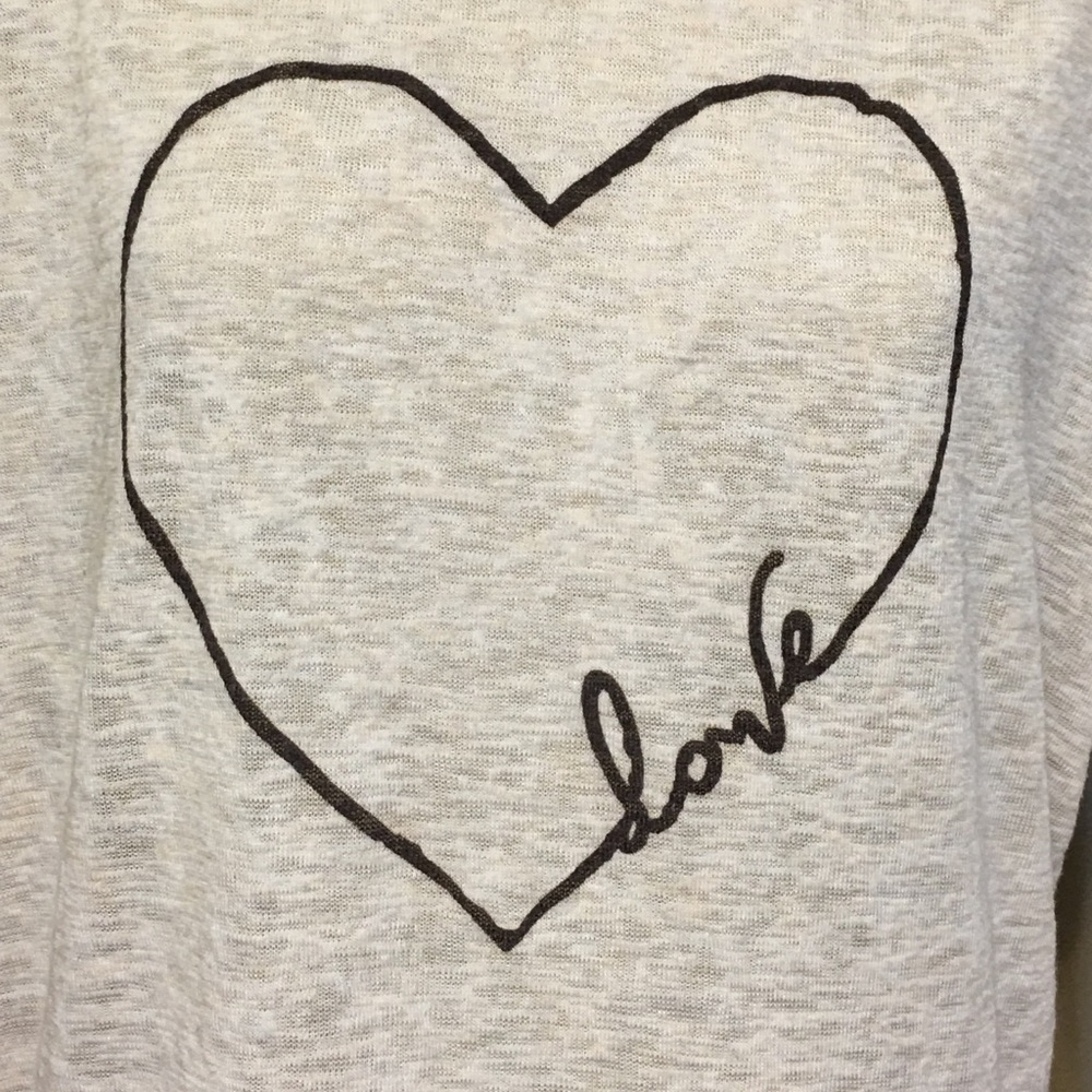 ❤️Silvergate Love Top - Picture 2 of 5
