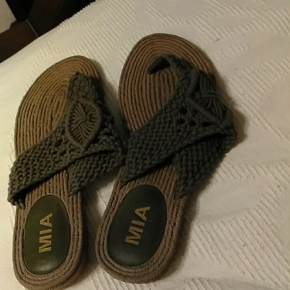 Sandels
