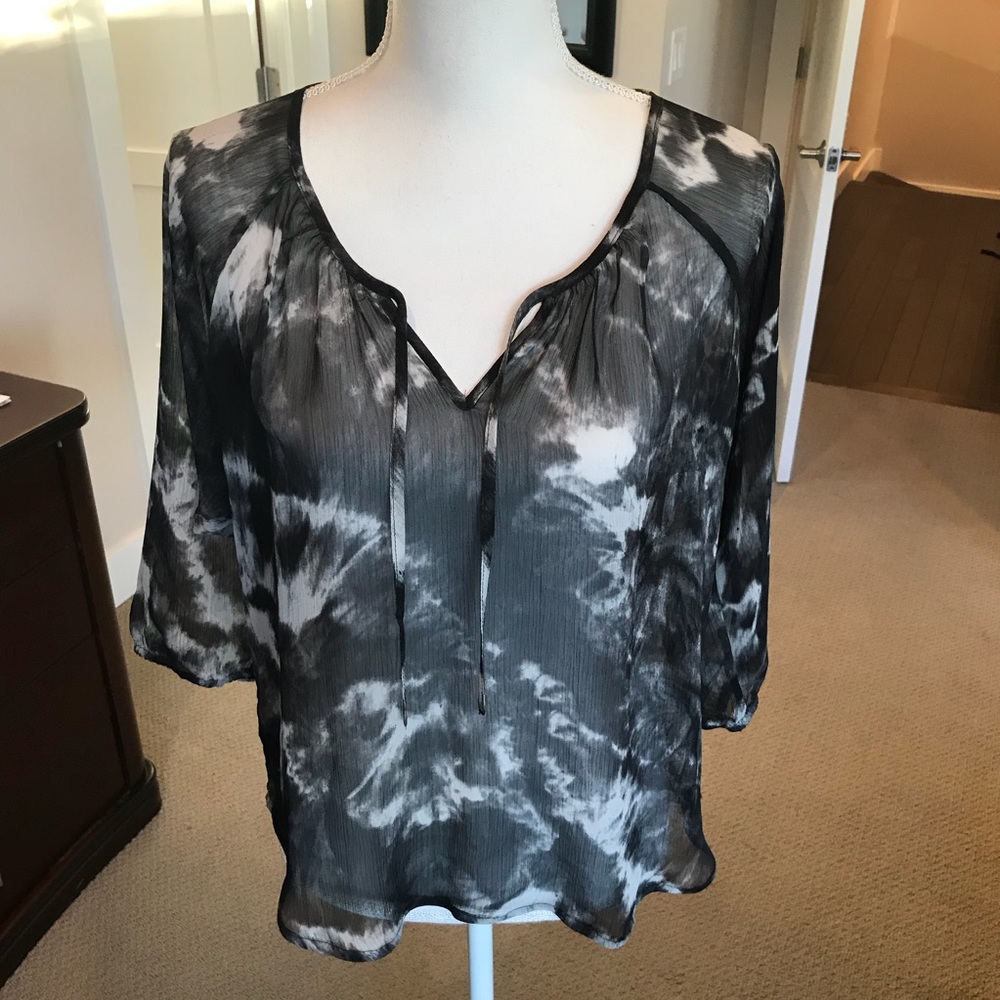 ❌SOLD❌ Express Black & White Sheer Blouse - Picture 1 of 7
