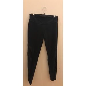 Black Fabletics Leggings