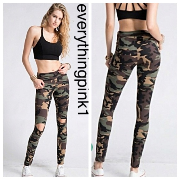 ‼️1 LEFT‼️💚CAMO SLASHED LEGGINGS SIZE S NWT💚 - Picture 2 of 5