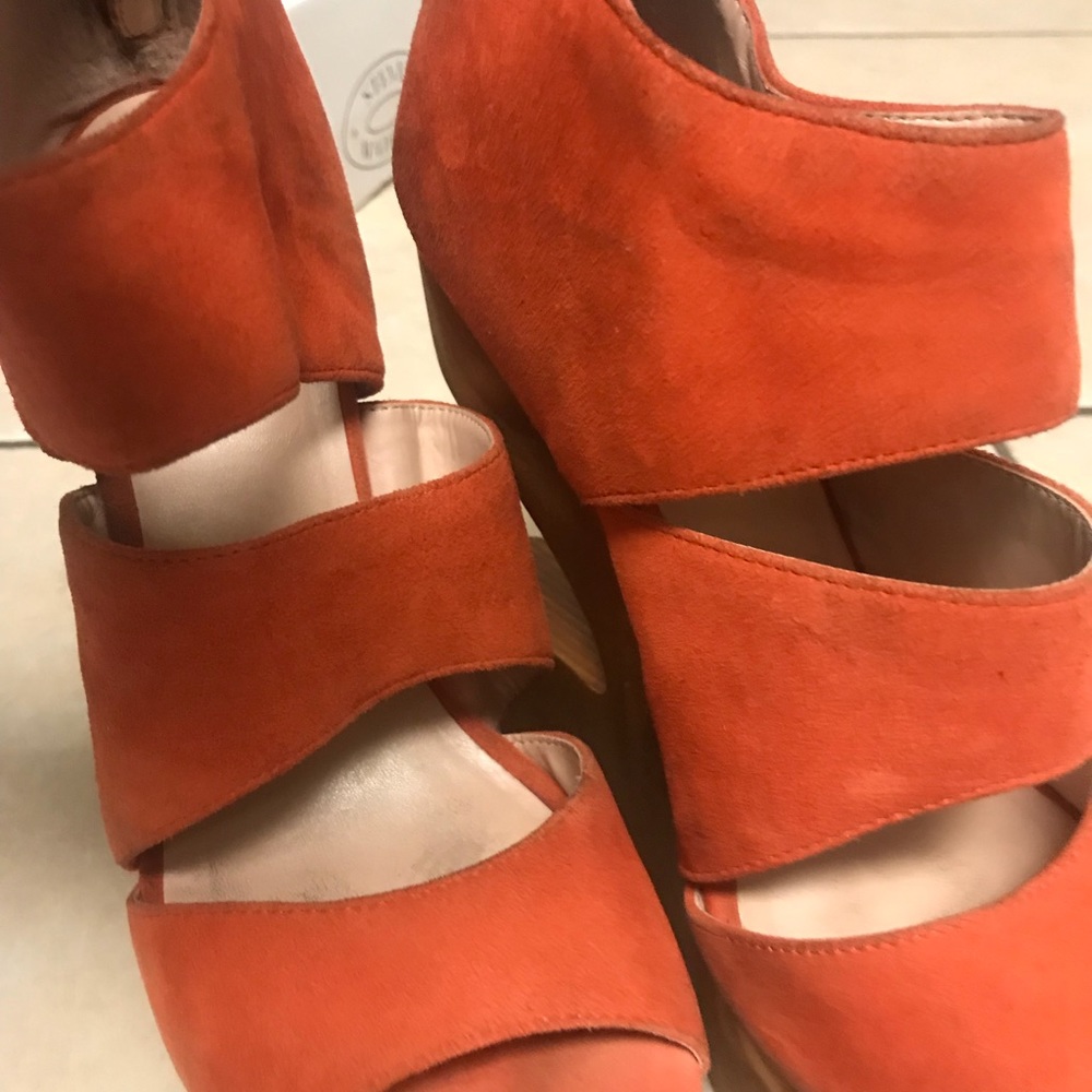 Shoes - Picture 4 of 4