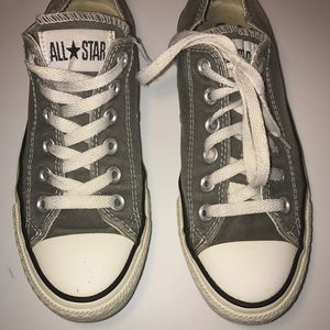 Women's size 7 gray converse