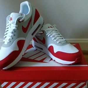 Meet your Posher, Tom