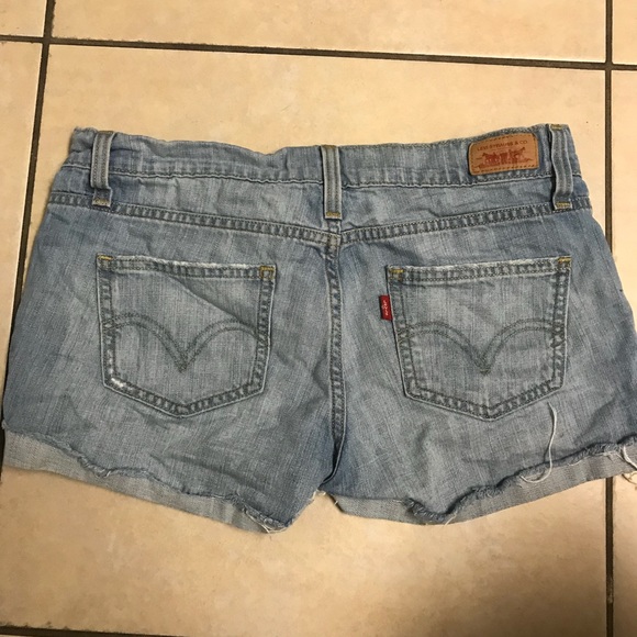 Shorts - Picture 3 of 3