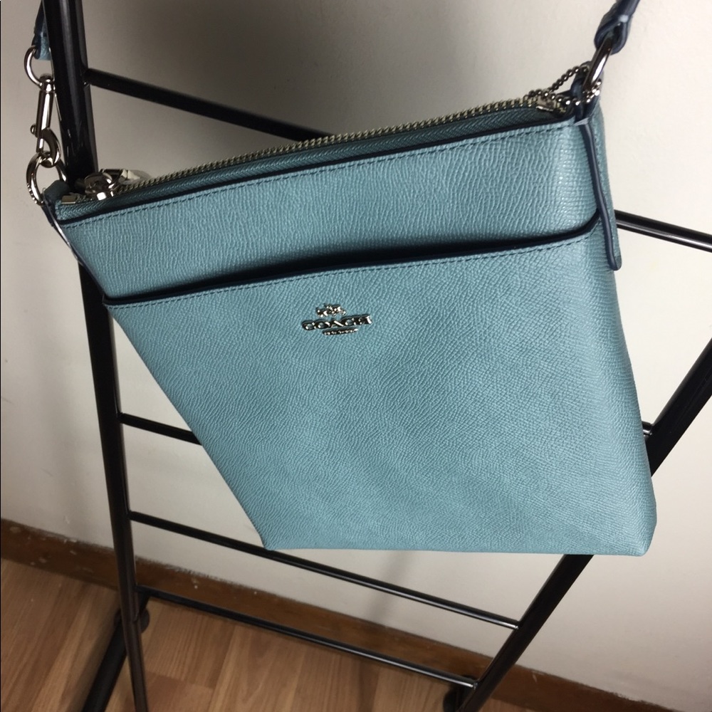NEW WITH TAGS COACH CROSSGRAIN CROSSBODY BAG - Picture 3 of 8