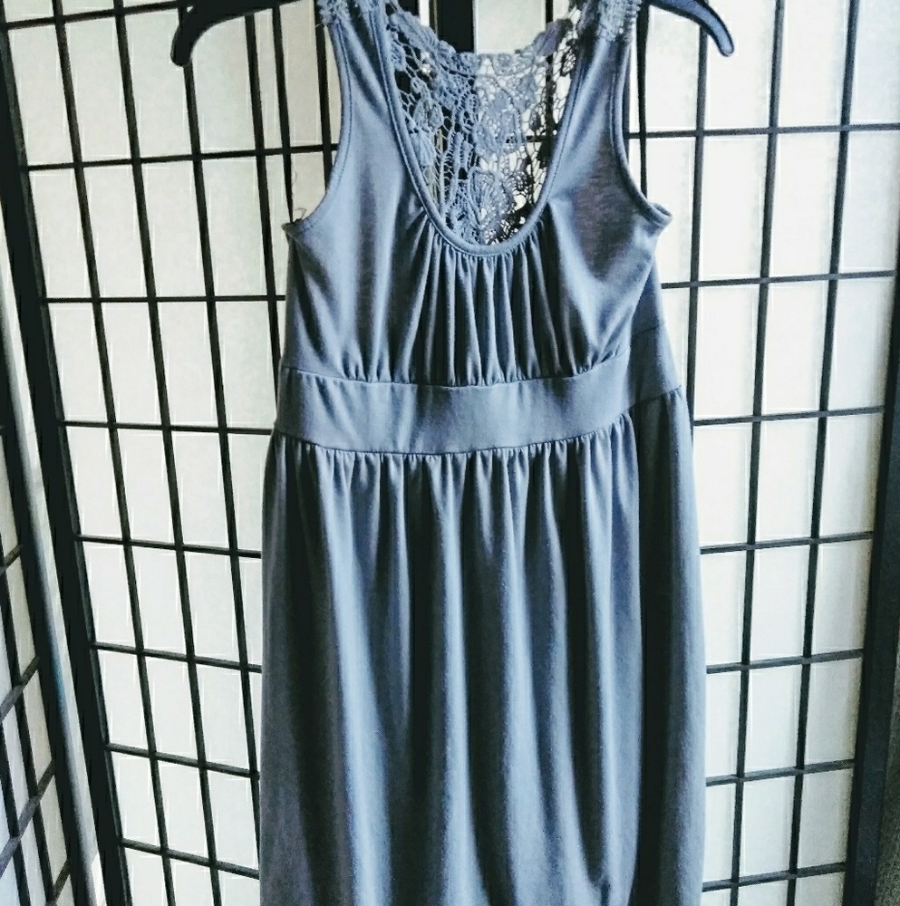 Fun lace details! Lg