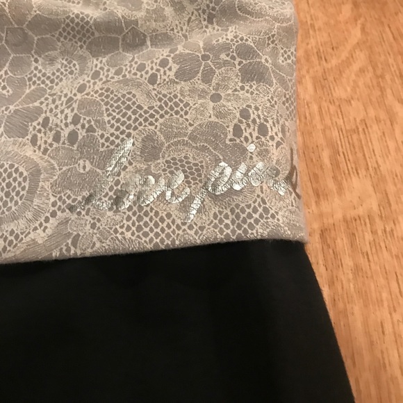Victorias Secret leggings - Picture 2 of 4