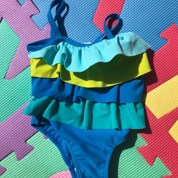 🎉$10 SALE ITEM🎉 Oshkosh Baby Swimsuit - Picture 2 of 3