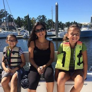 Meet your Posher, Carolina