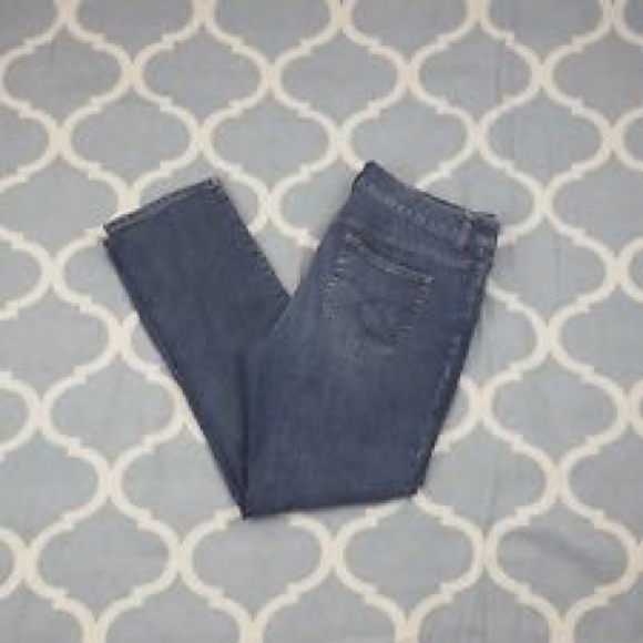 🔥HOTTEST JEAN TREND FOR FALL/WINTER 2017 - Picture 3 of 8