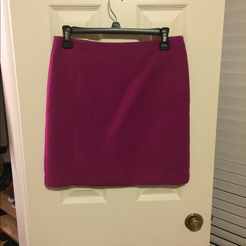 Loft magenta mini skirt
