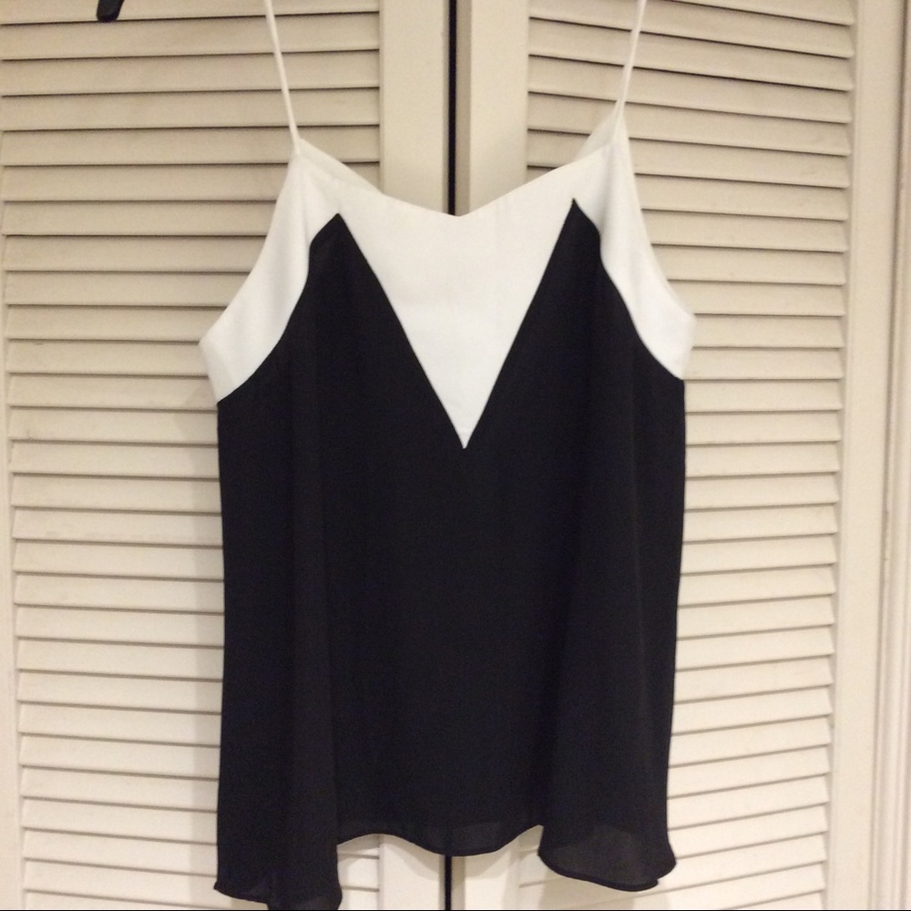 Color block top - Picture 3 of 3