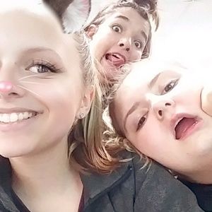 Meet your Posher, Kara