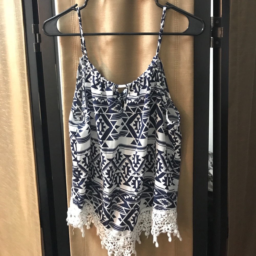 Super cute top!