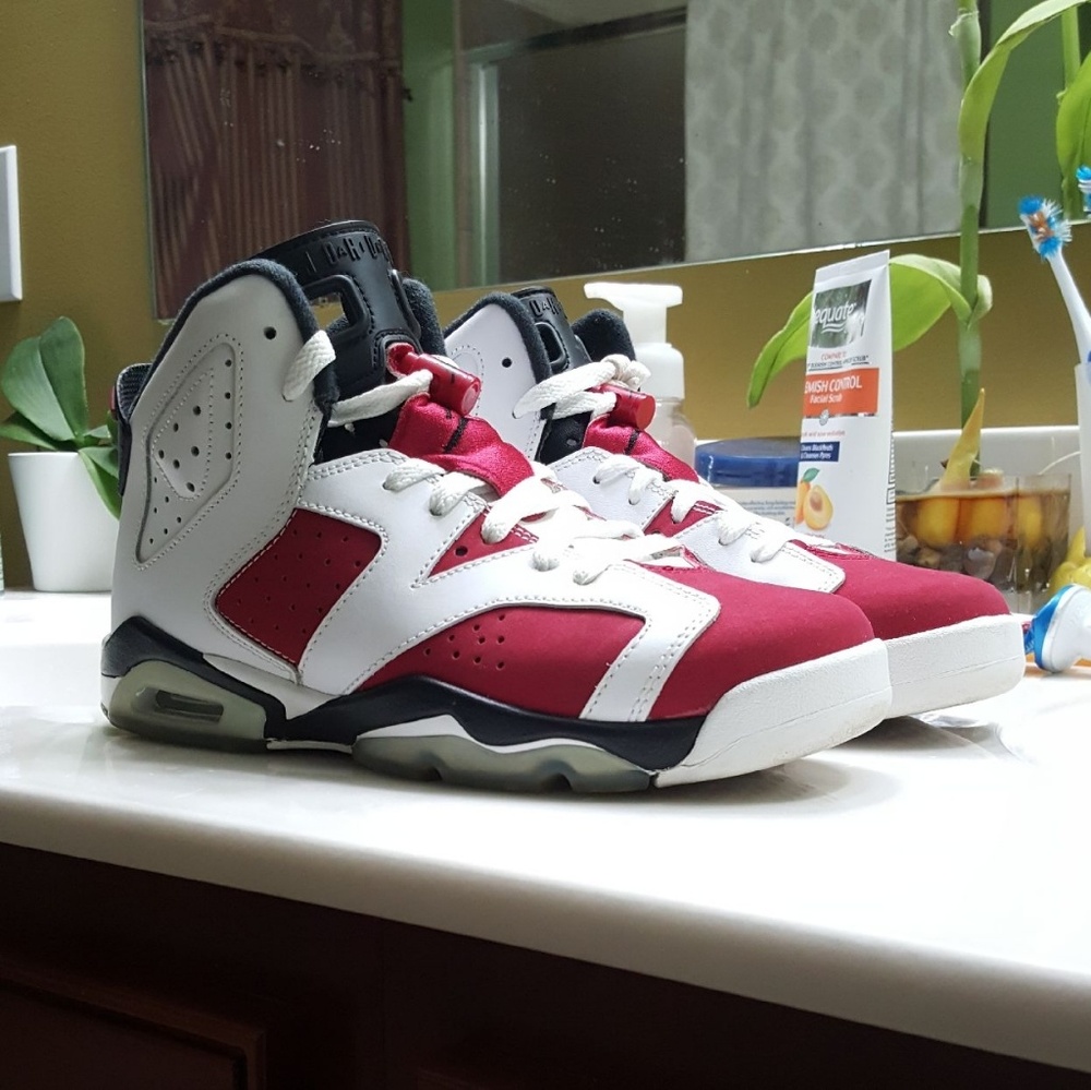 Nike Air Jordan Retro 6 carmine