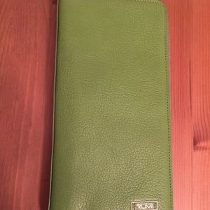 Tumi GREEN Large Zip Around Leather Travel Wallet