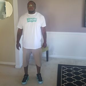 Meet your Posher, Travis