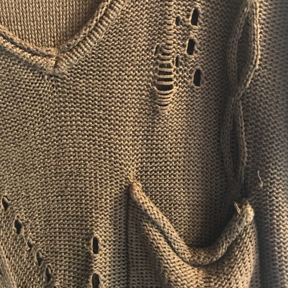 Forever 21 Sweater - Picture 2 of 4