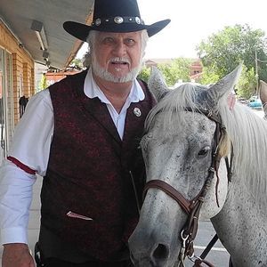 Meet your Posher, Clifford