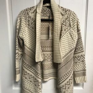 toupe patterned poncho