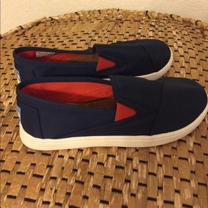Kids toms