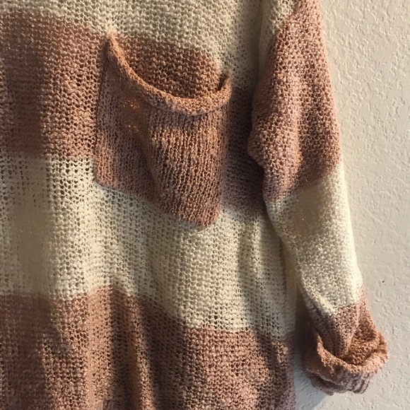 Forever 21 sweater - Picture 2 of 3